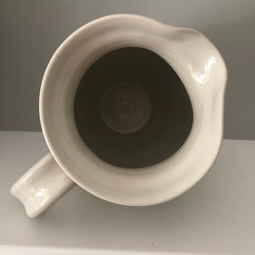 Pitcher - Picture 5 of 6
